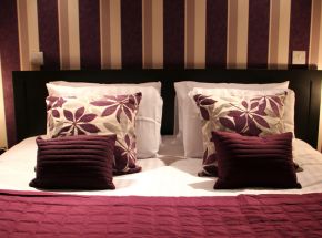 Bedroom_purple.jpg