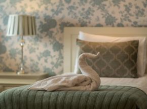 Twin bedroom.jpg